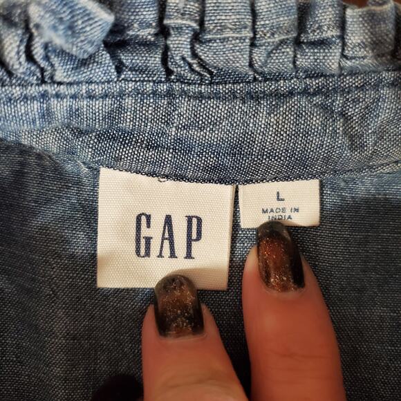 Gap Womens Long Sleeve Pintuck Button Medium Wash Chambray Denim Shirt Size L - Picture 9 of 12